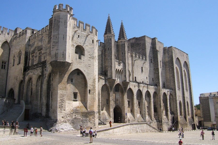 avignon-1776042799.jpg