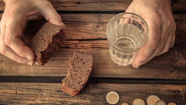 bread-water-lent-fasting-1780362713.webp
