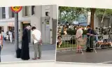 Thiếu tòa Giải tội, các Linh mục trẻ ngồi giải tội ngay trên đường phố Madrid